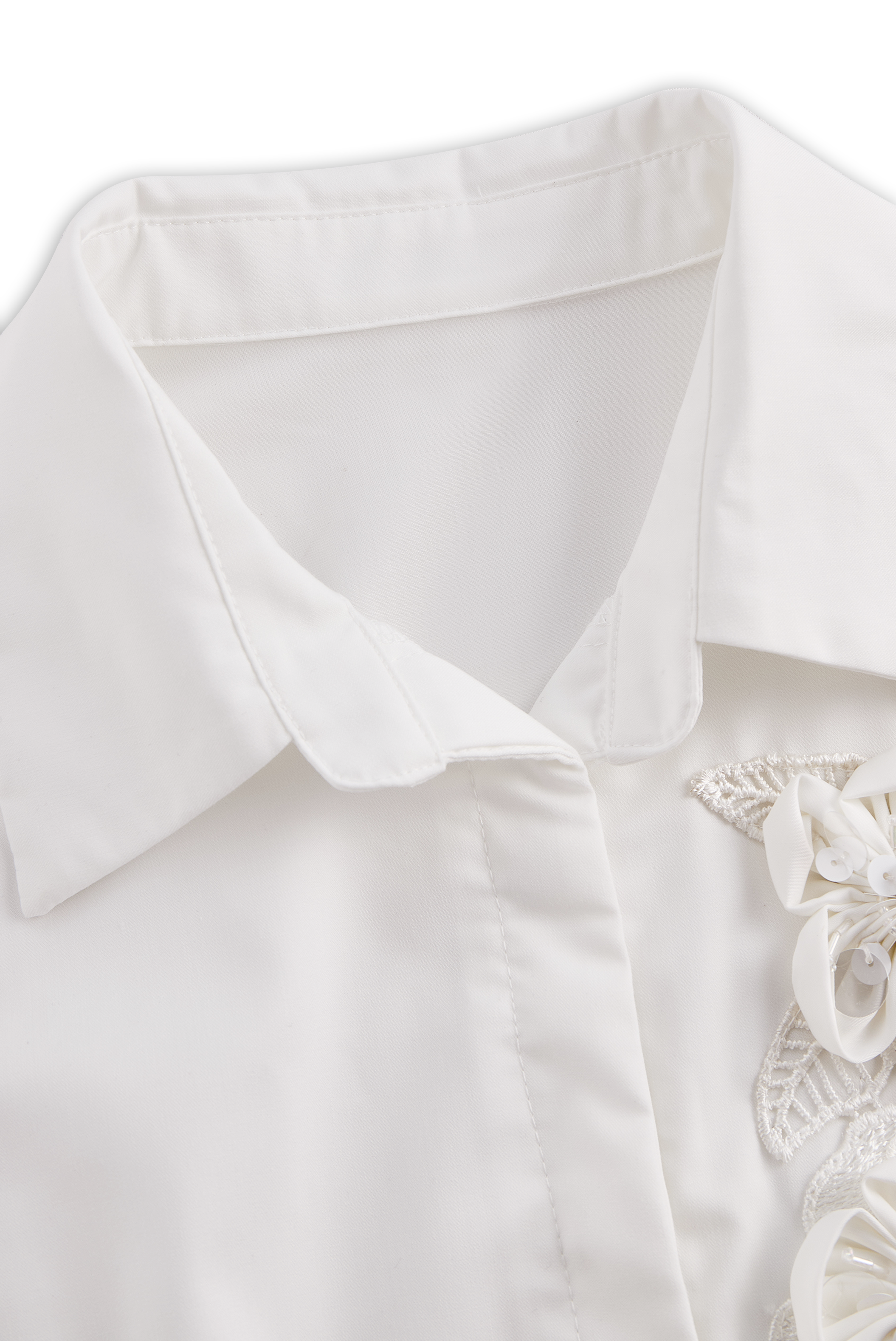 Sleeveless Shirt with 3D Floral Appliqué