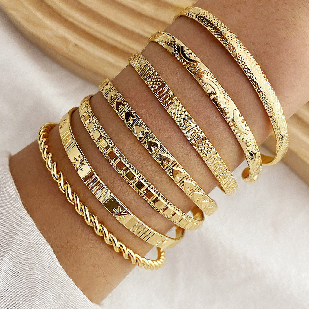 Saffira | 7-Piece Gold-Tone Boho Bracelet Set