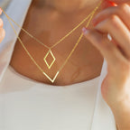 Fiora | Minimalist Retro Pendant Necklace (Dual-Layer)