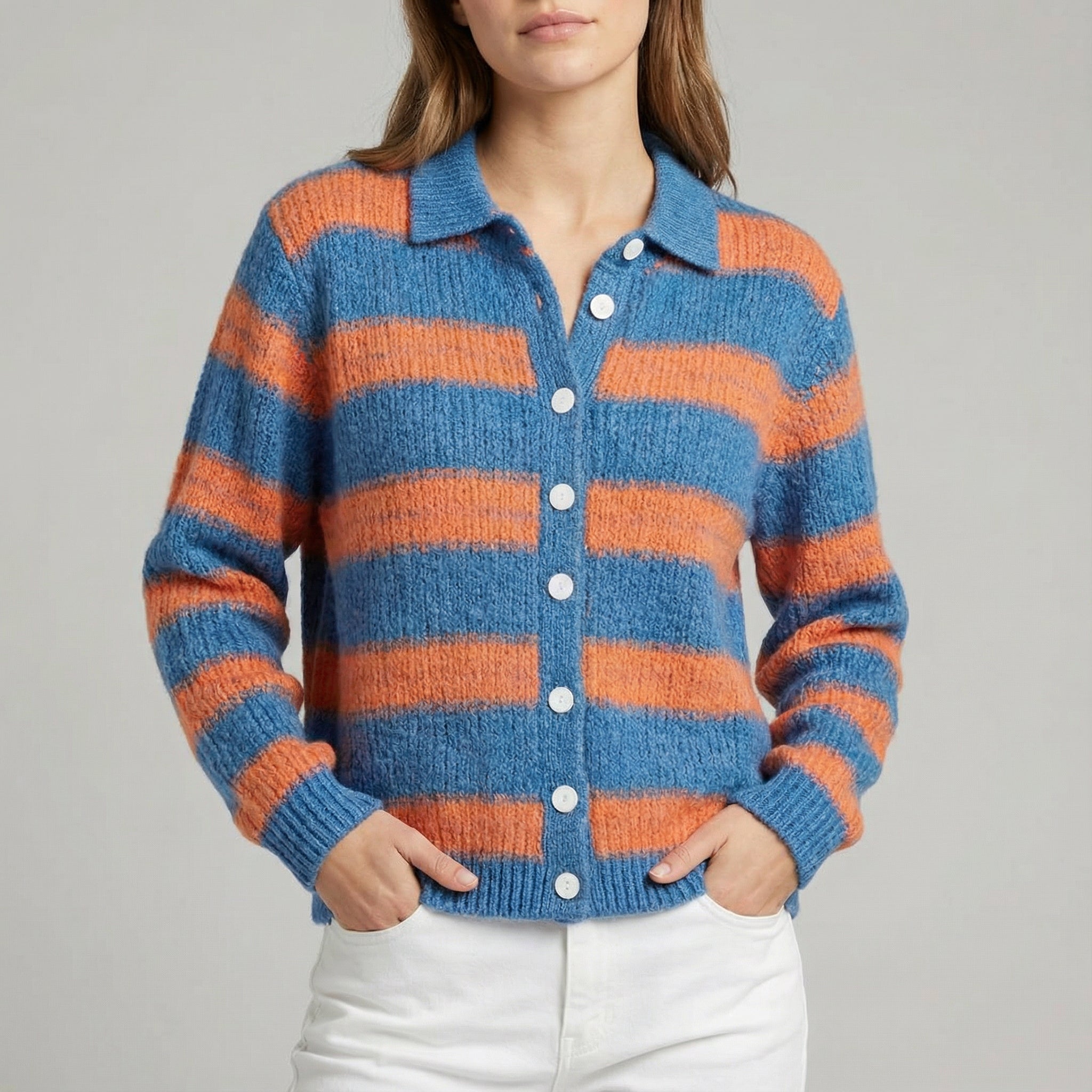 Elena | Checked knitted blouse in soft shades