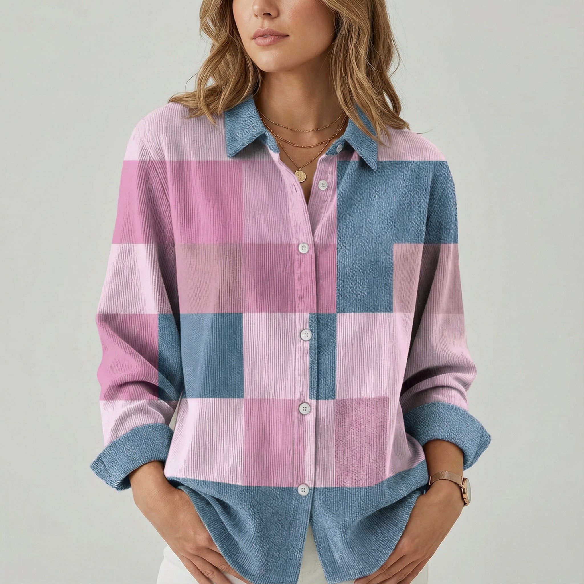 Elena | Checked knitted blouse in soft shades