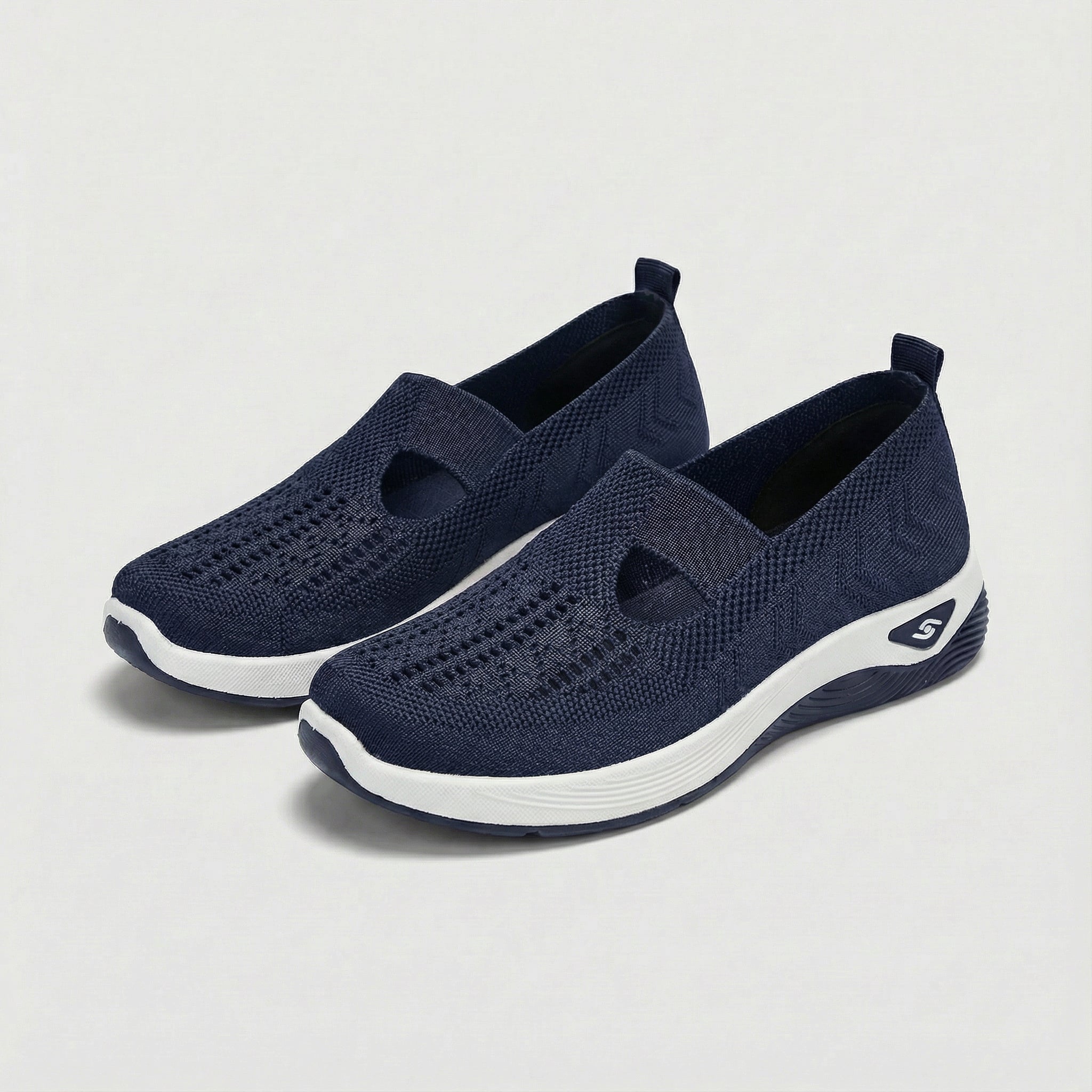 Carry™ Orthopaedic slip-on shoes