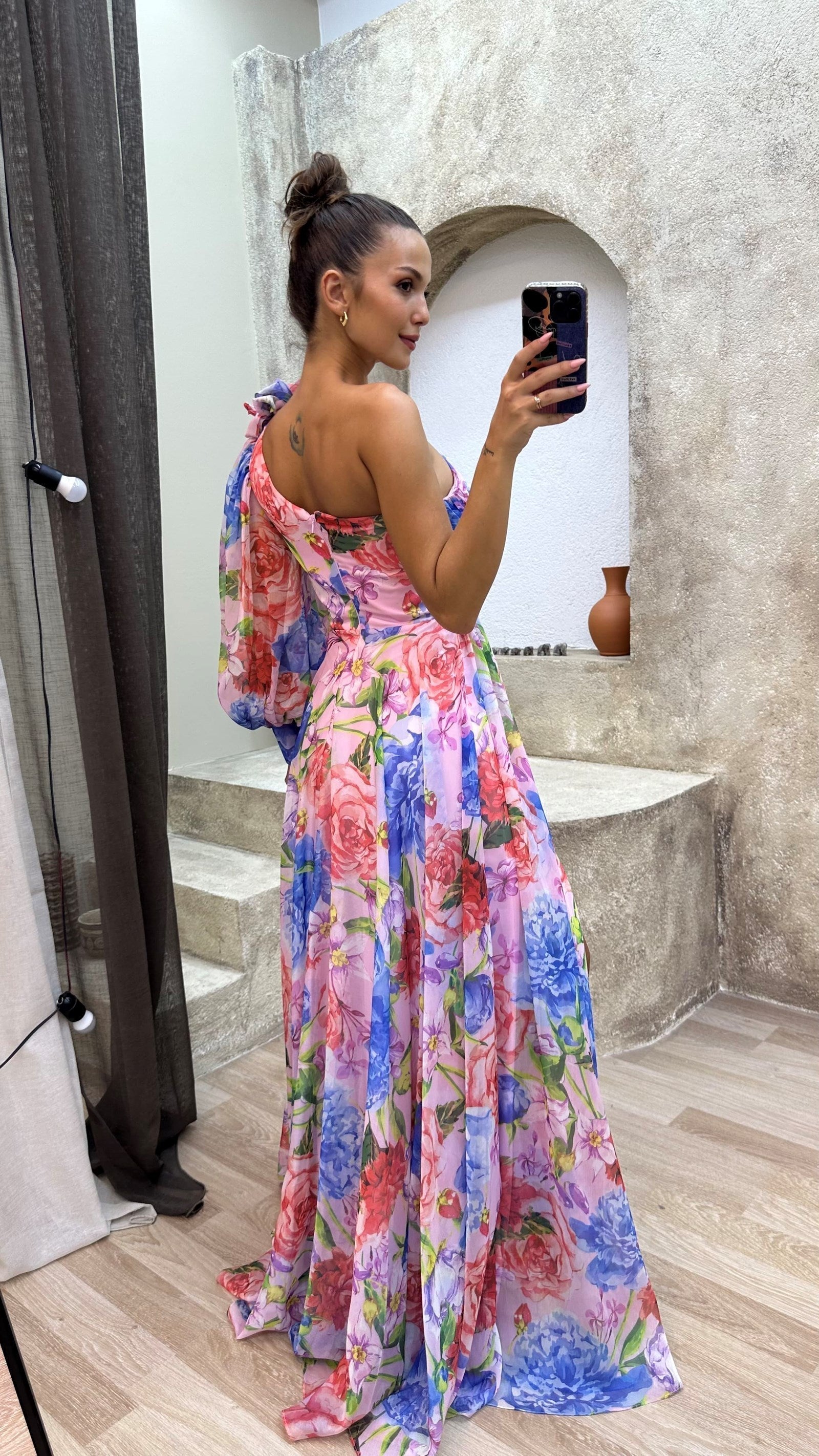 Elegant Flowy Shoulder Dress for Summer Events