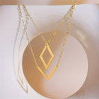 Fiora | Minimalist Retro Pendant Necklace (Dual-Layer)