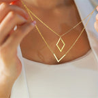 Fiora | Minimalist Retro Pendant Necklace (Dual-Layer)